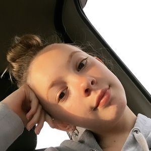 Meet your Posher, Kelly-ann